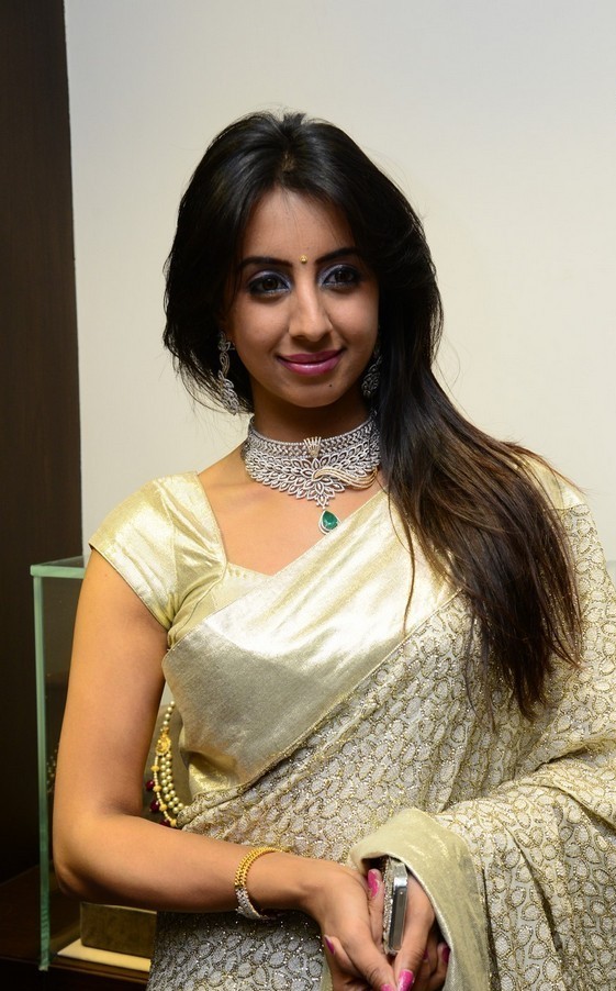 Sanjjanaa Beautiful Stills