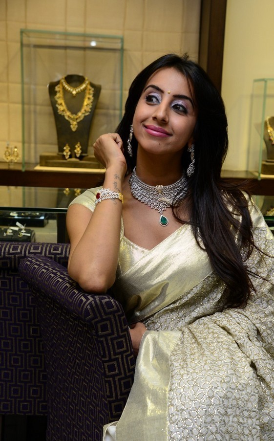 Sanjjanaa Beautiful Stills