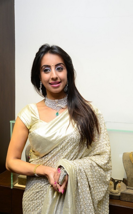 Sanjjanaa Beautiful Stills