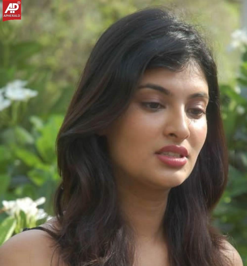 Sayali Bhagat Cute Photos