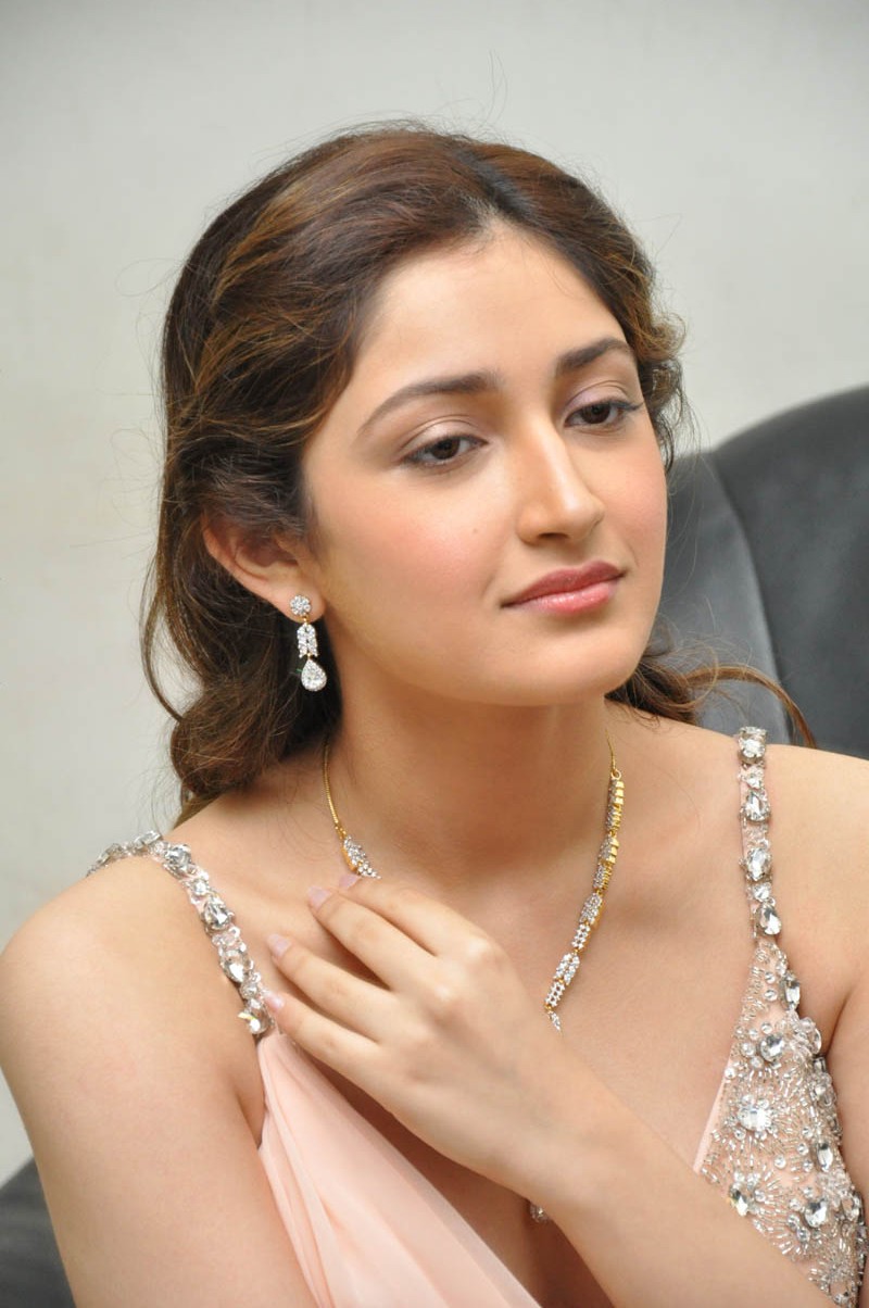 Sayesha Saigal Stills