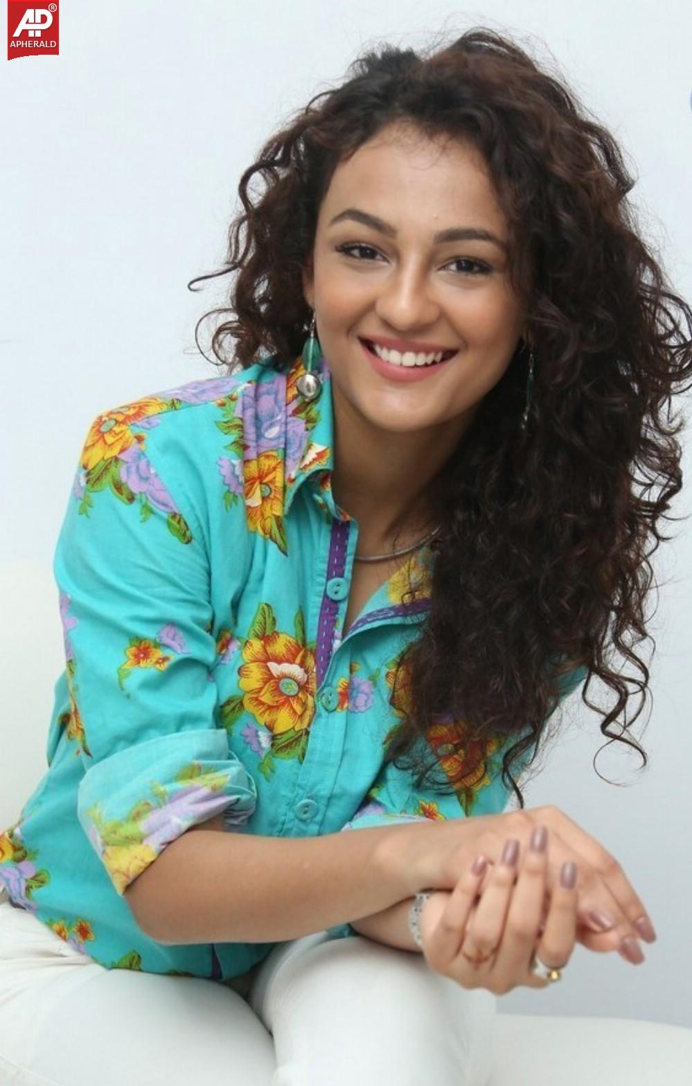 Seerat Kapoor Beautiful Photoshoot
