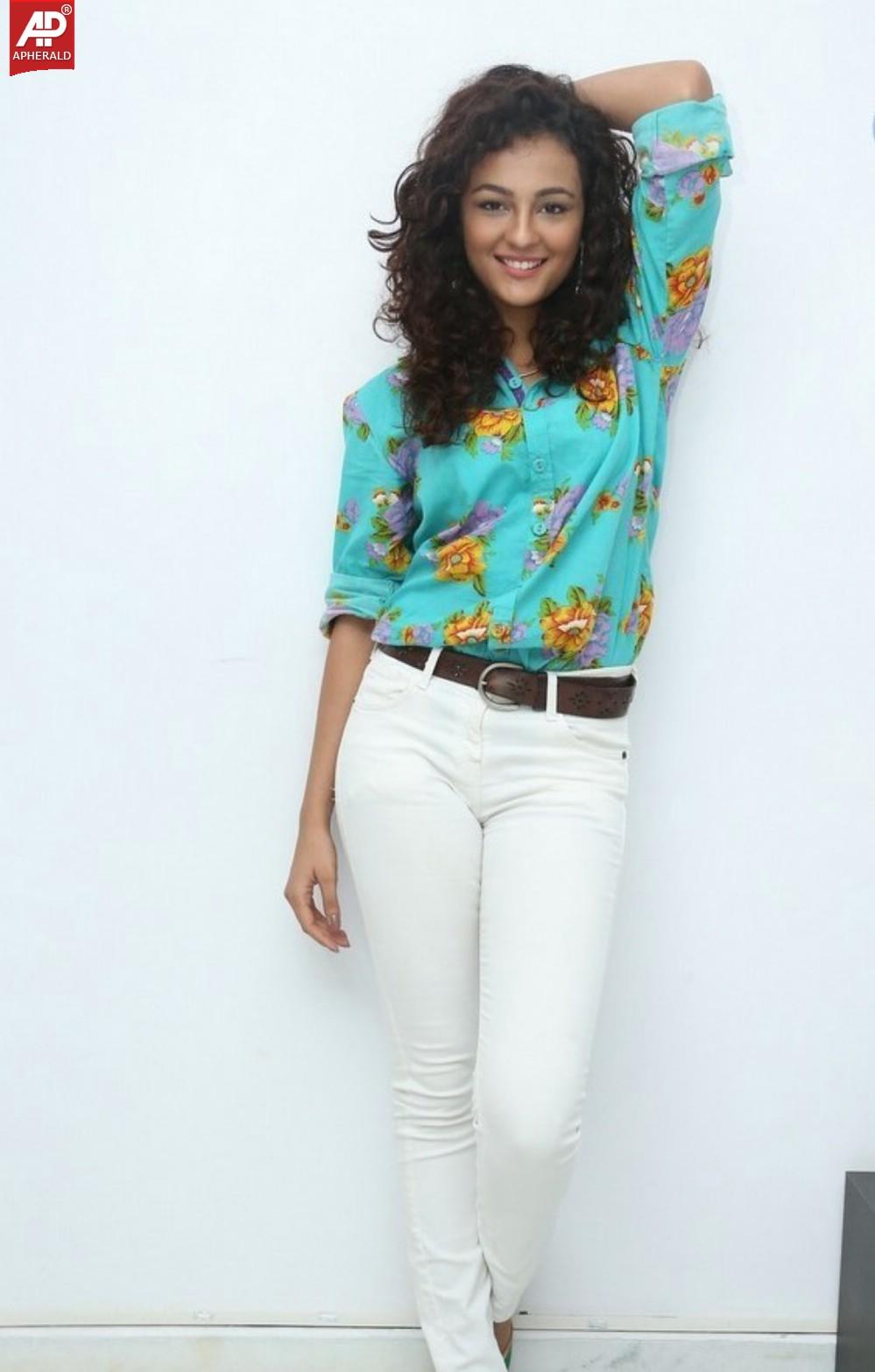 Seerat Kapoor Beautiful Photoshoot