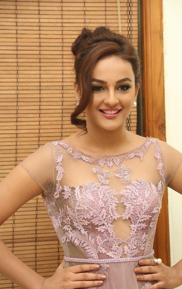 Seerat Kapoor Latest Photos