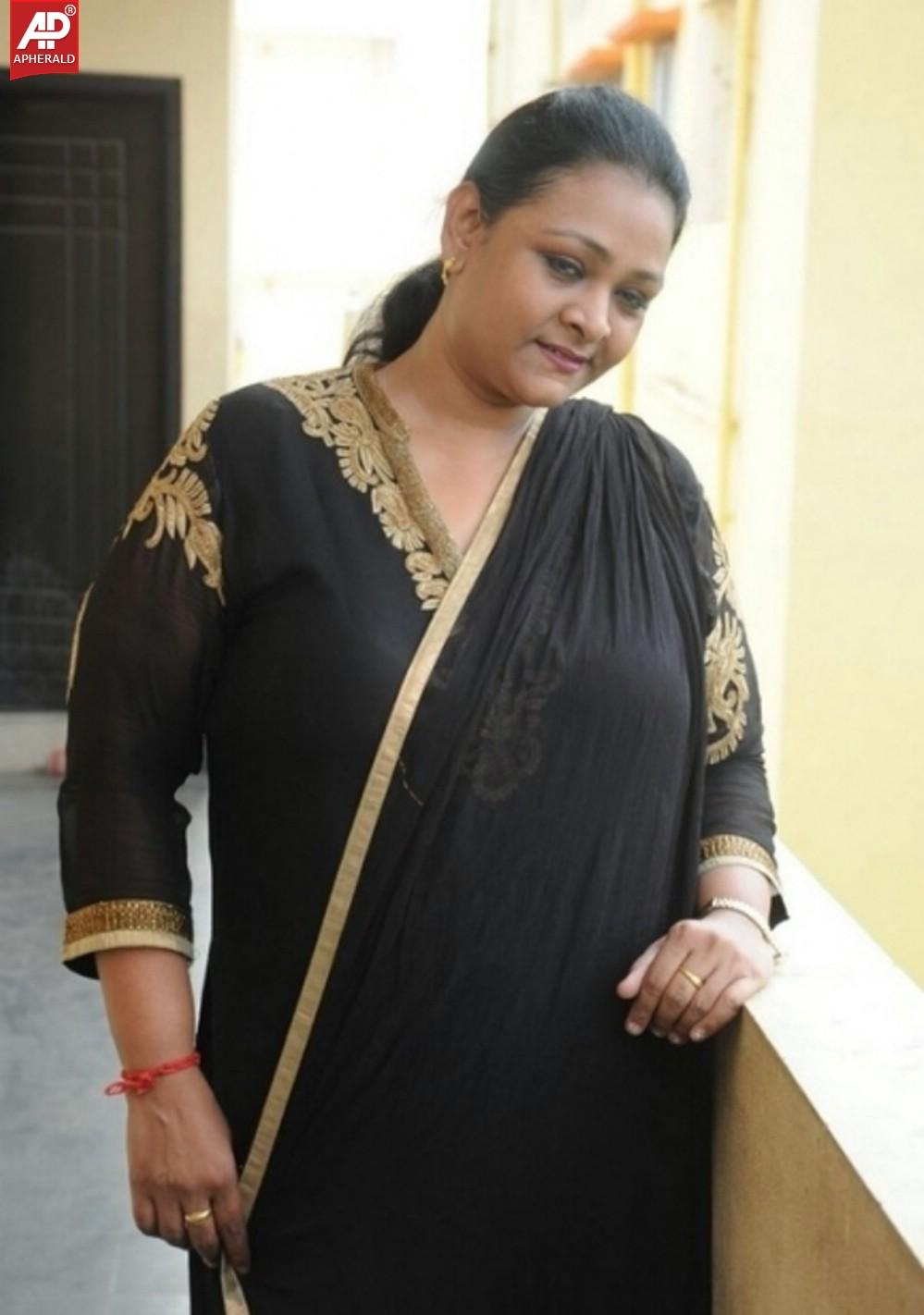 Shakila Latest Stills