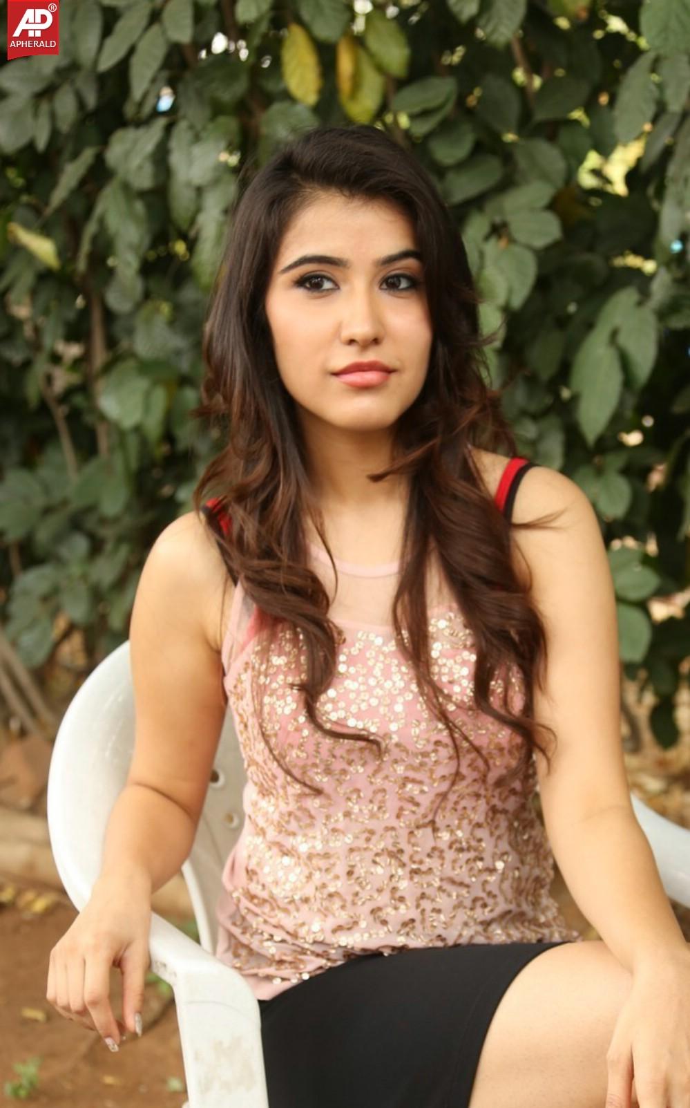 Sheena Bajaj New Photoshoot