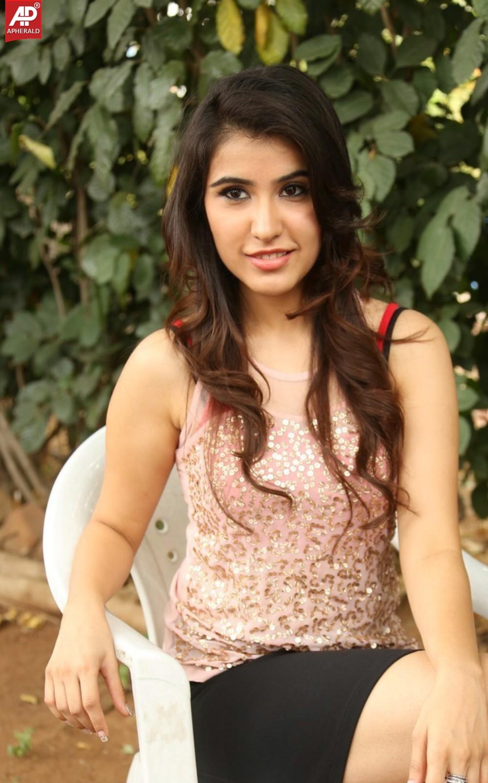Sheena Bajaj New Photoshoot