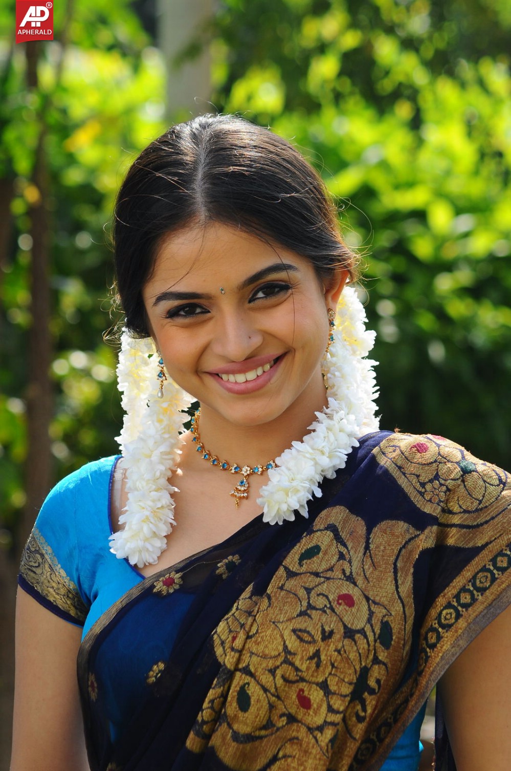 sheena shahabadi cute pics