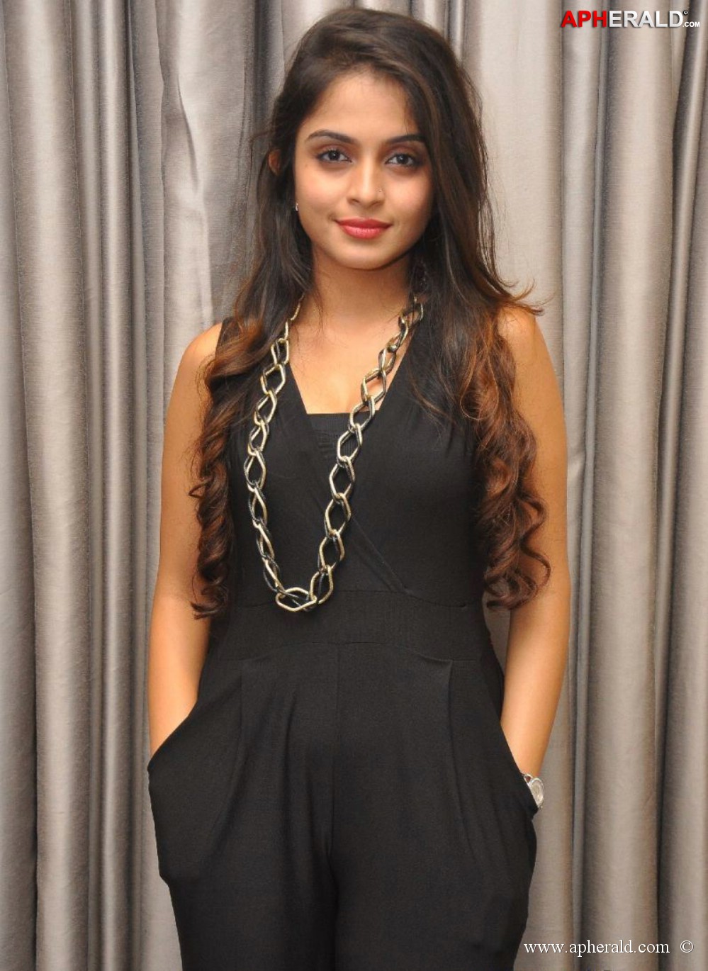 Sheena Shahabadi Latest Photos