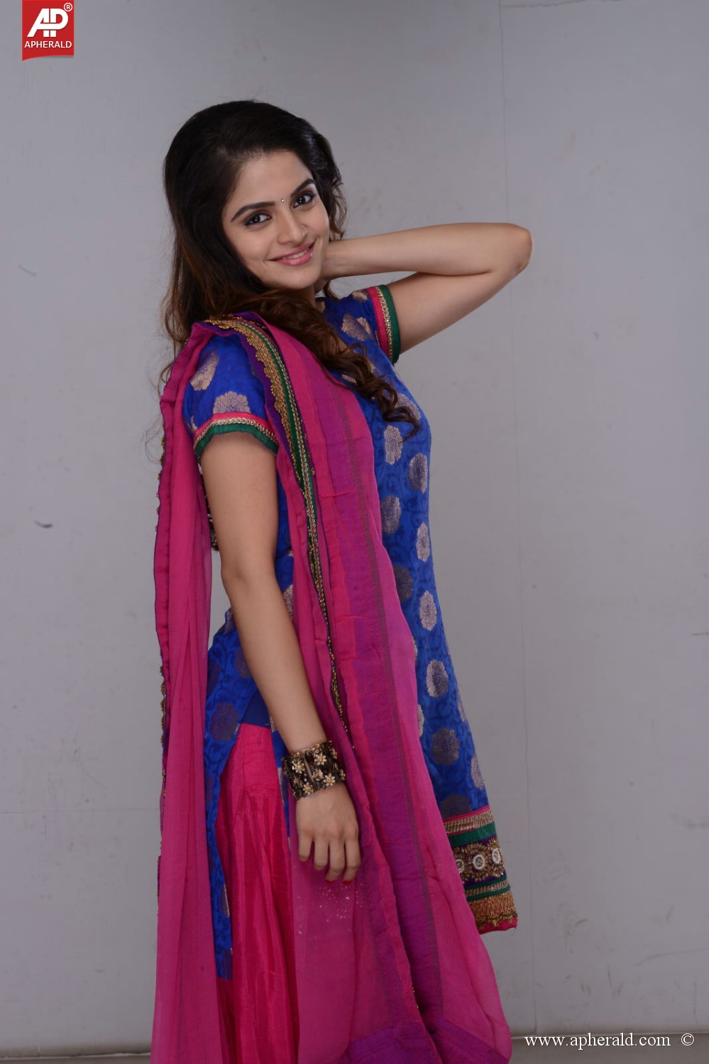 sheena shahabadi new gallery