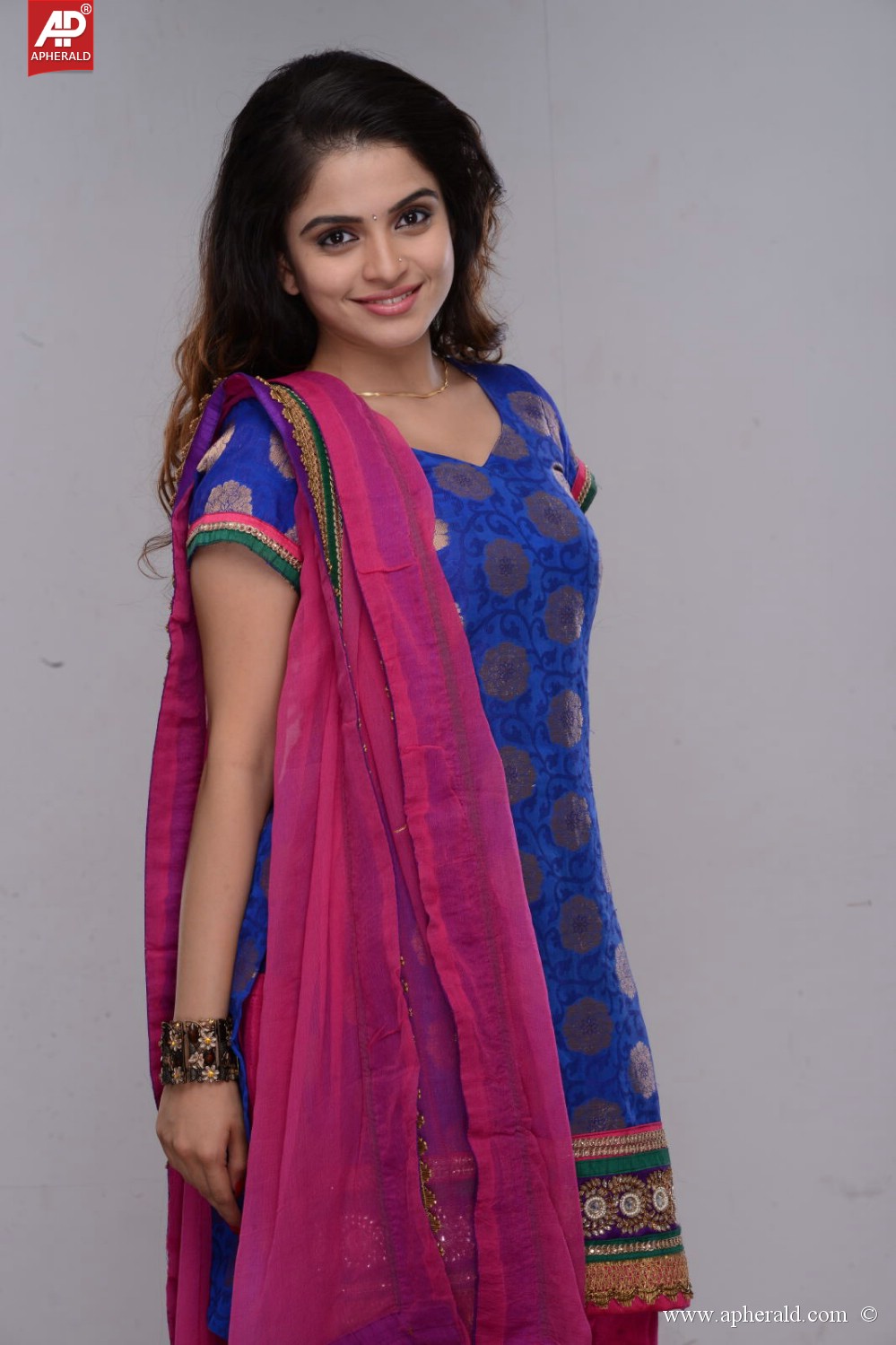 sheena shahabadi new gallery