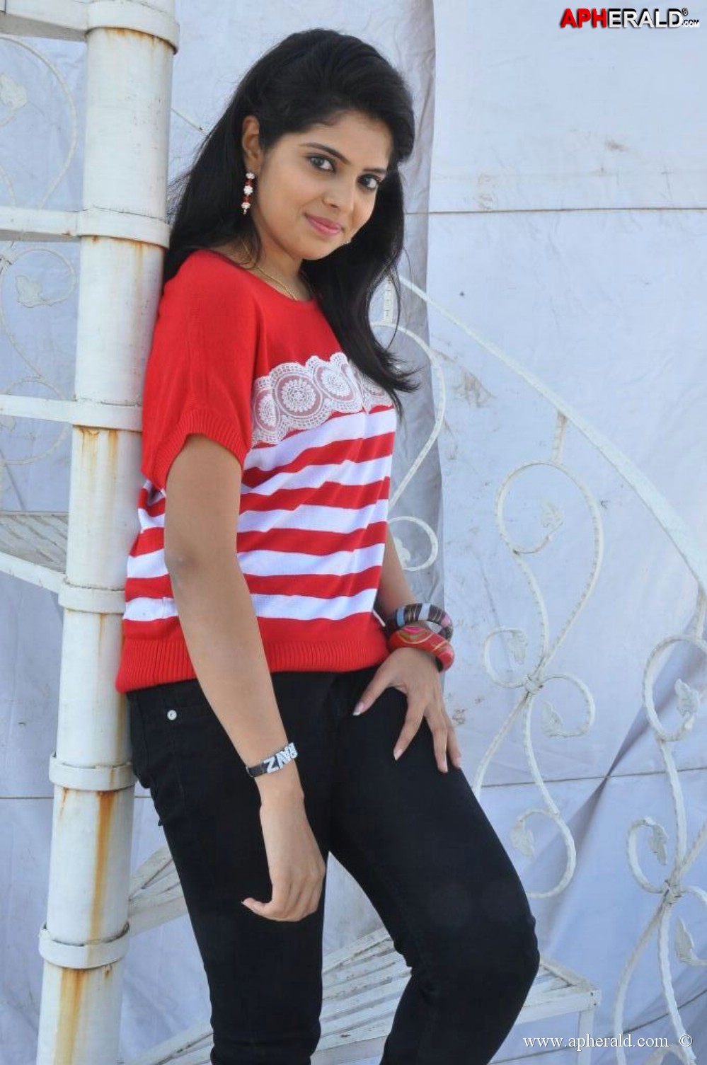 Shravya New Pics