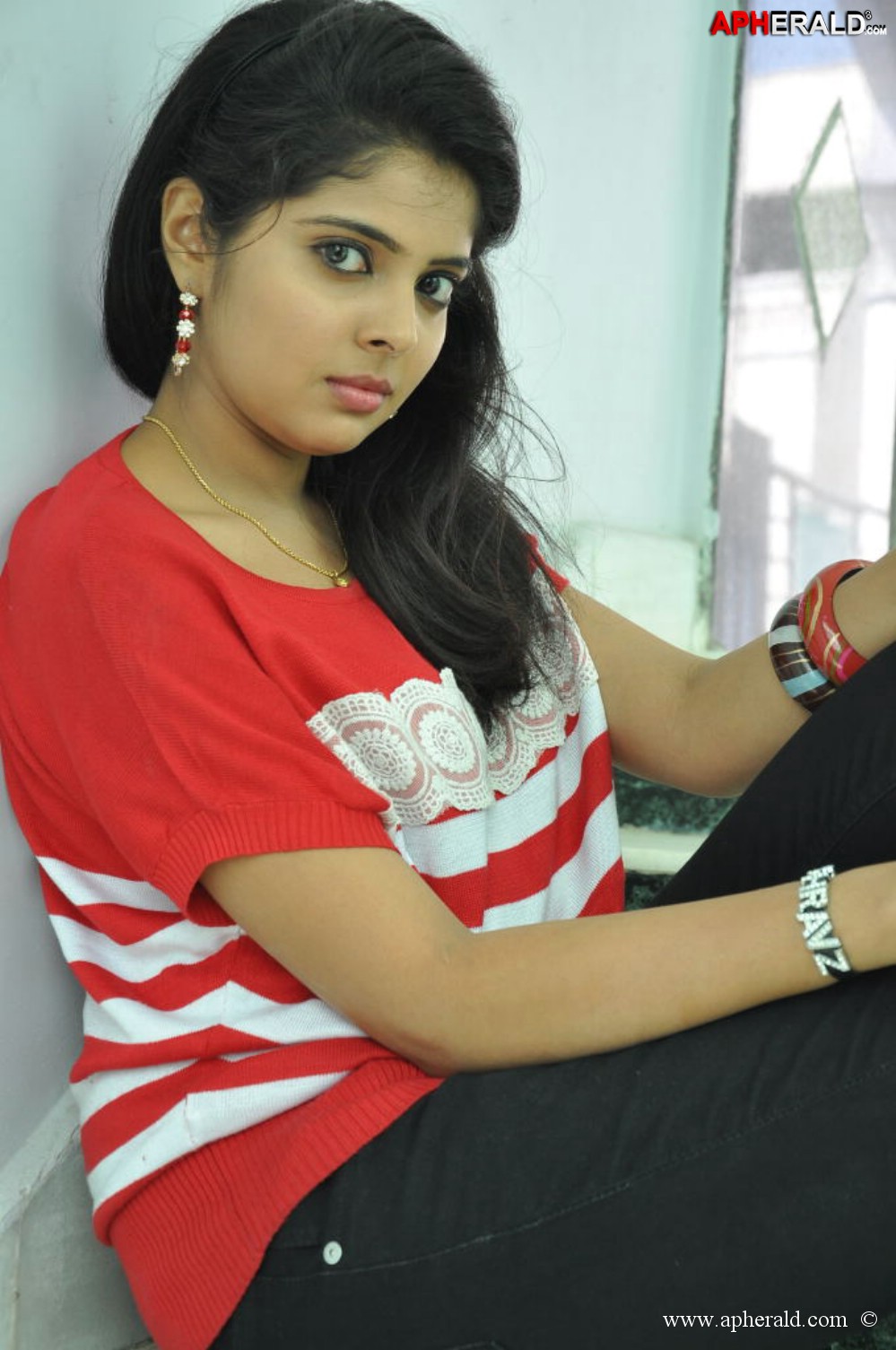 Shravya New Pics