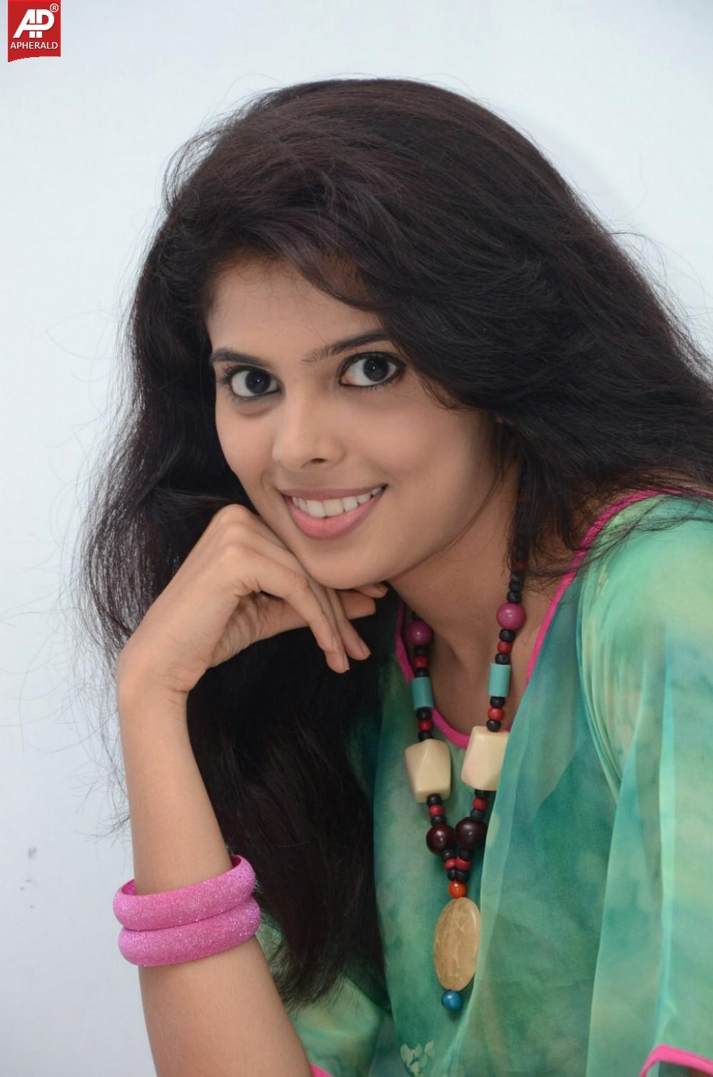 Shravya New Spicy Stills