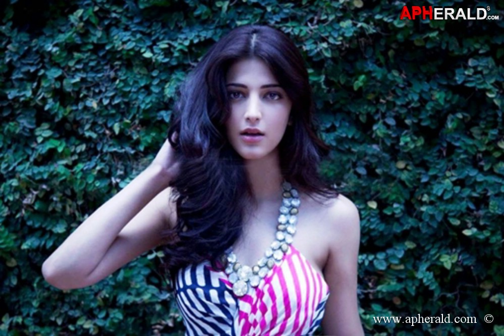 shruthi hassan latest photoshoot