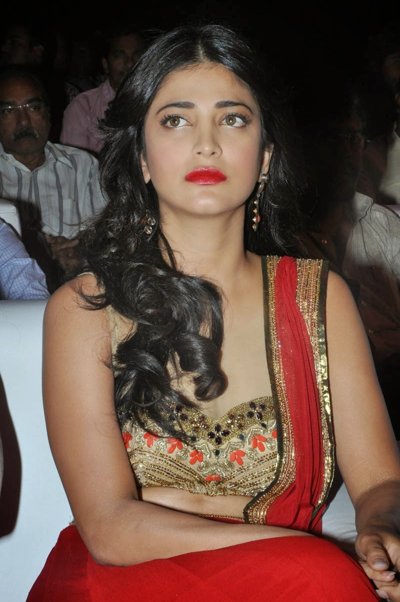 Shruthi Hassan Latest Stills 1