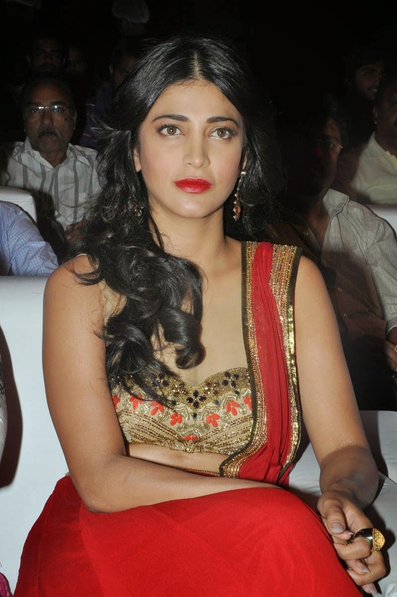 Shruthi Hassan Latest Stills 1