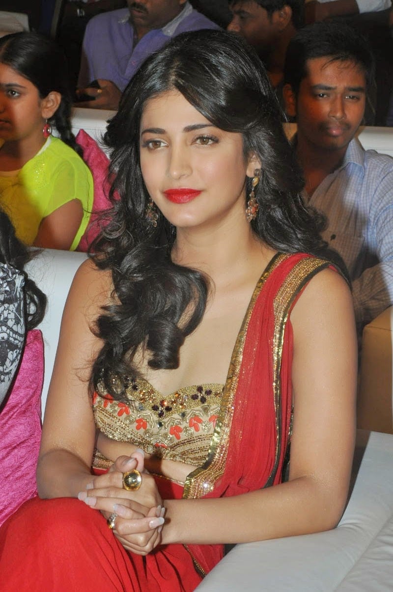 Shruthi Hassan Latest Stills 1