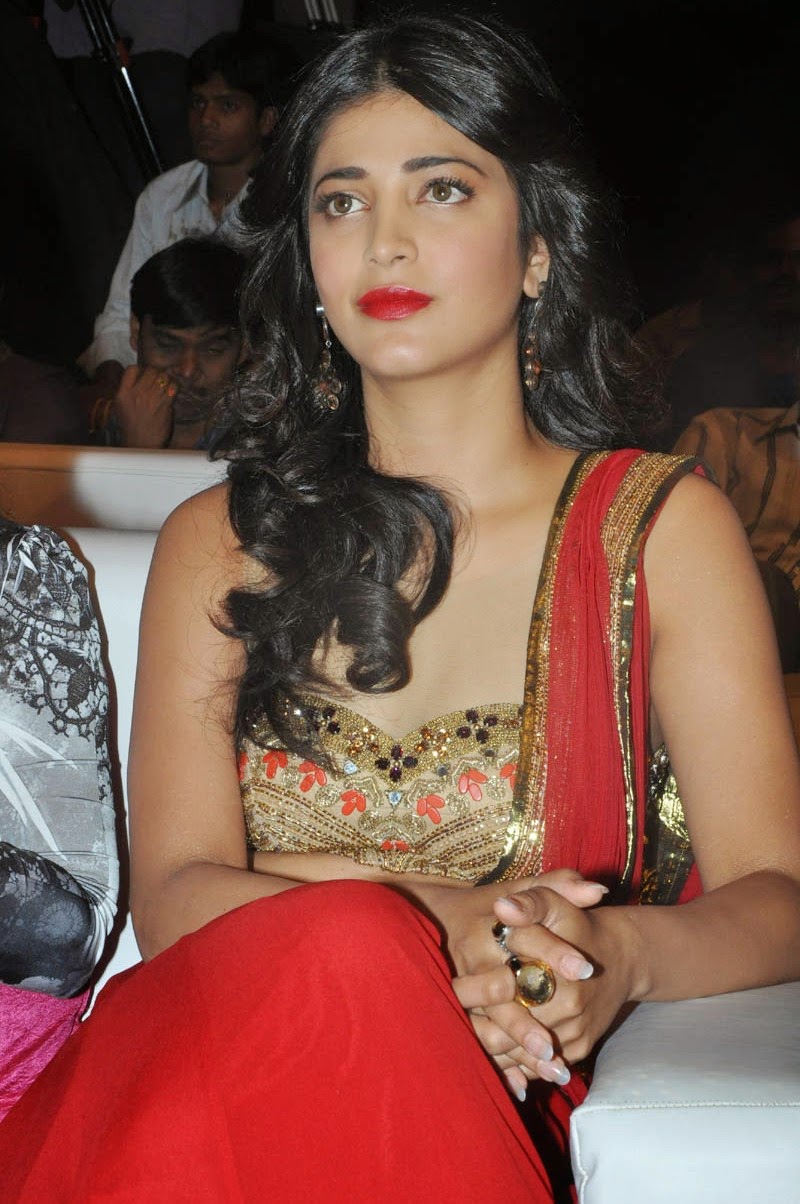 Shruthi Hassan Latest Stills 1