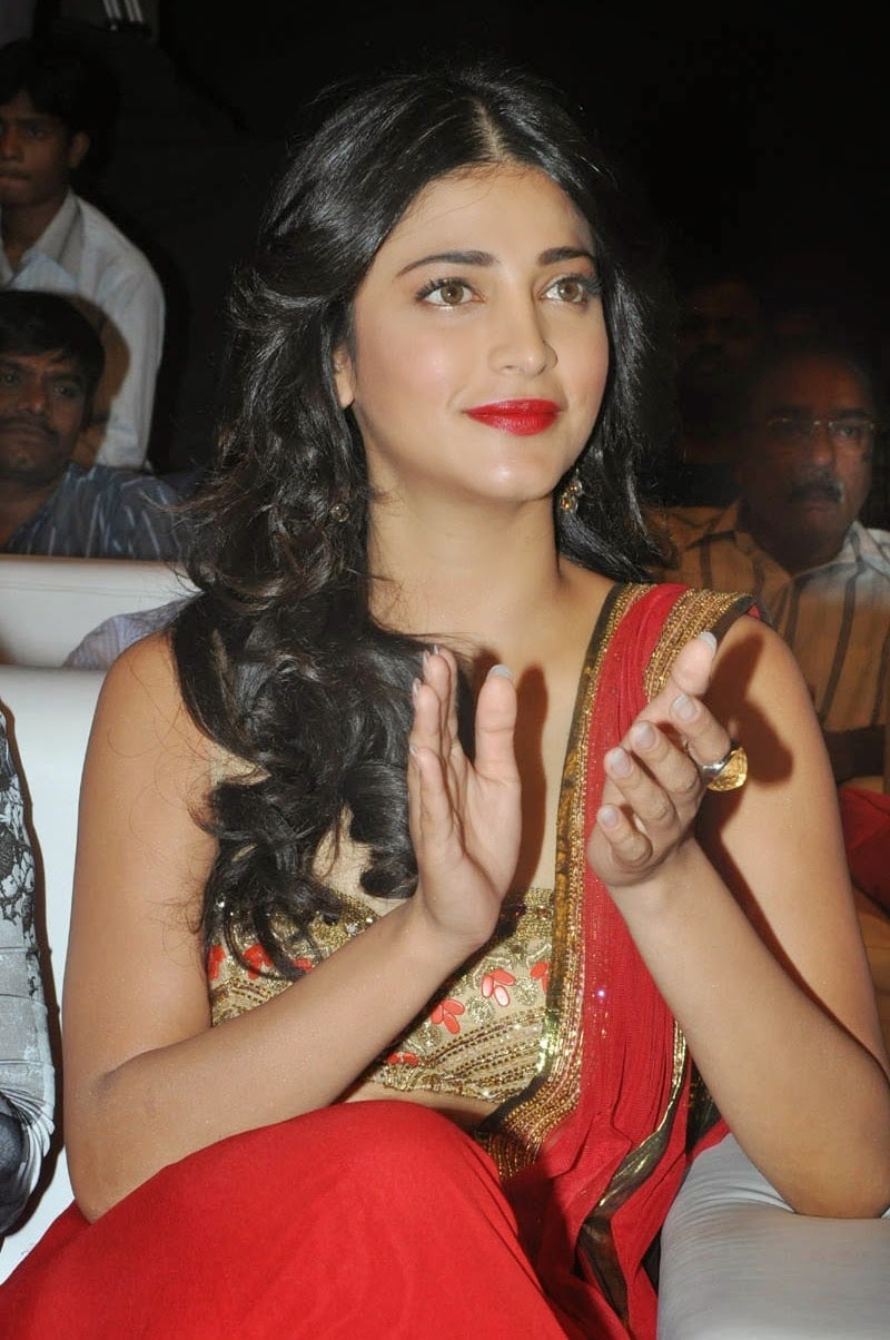 Shruthi Hassan Latest Stills 1