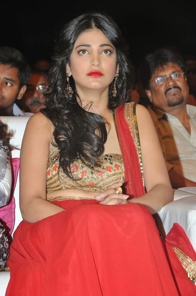 Shruthi Hassan Latest Stills 1