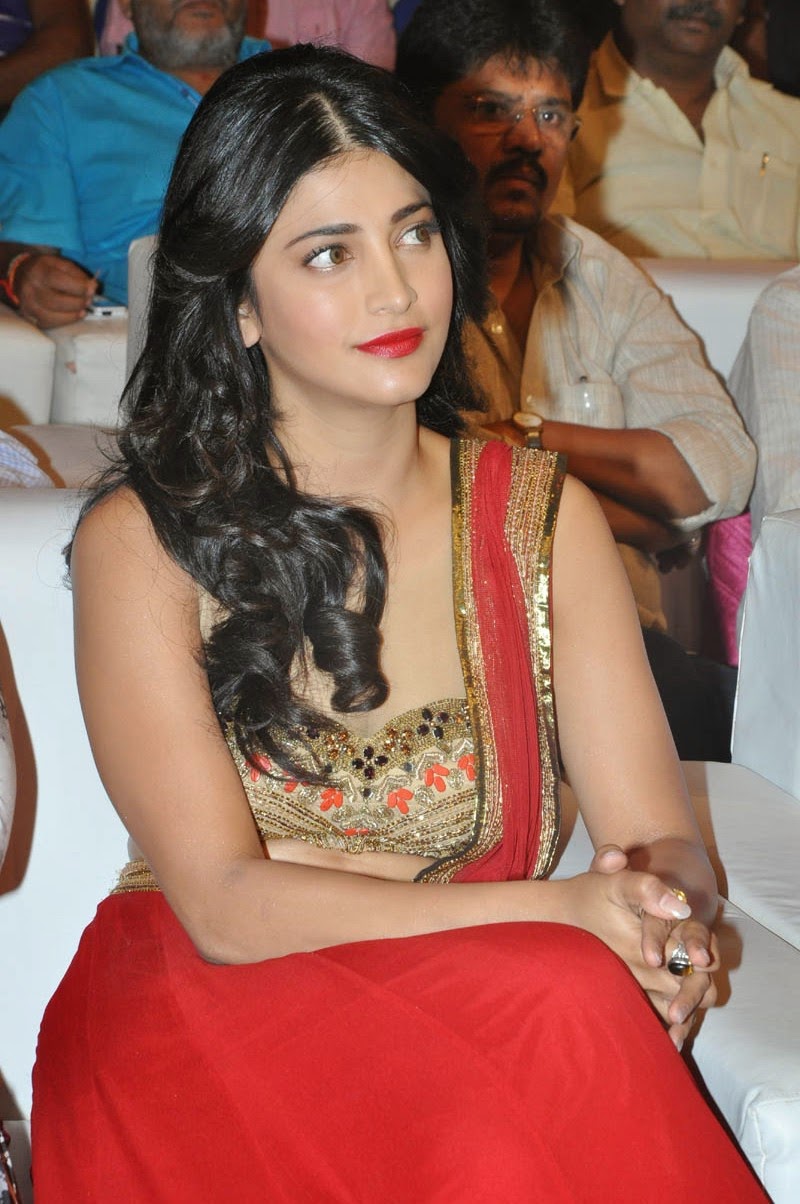 Shruthi Hassan Latest Stills 1
