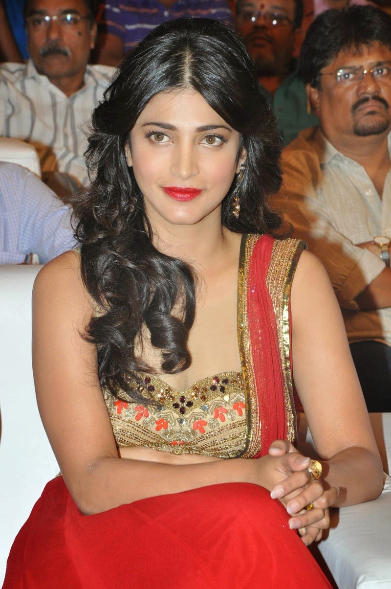 Shruthi Hassan Latest Stills 1