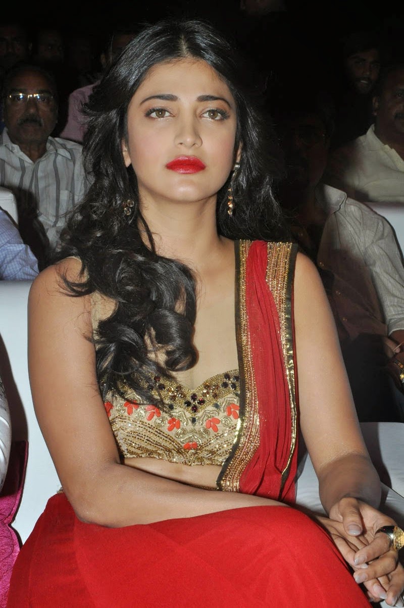Shruthi Hassan Latest Stills 1