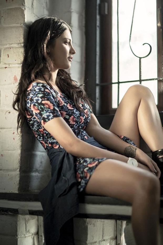 Shruti Hassan on Juice Photoshoot