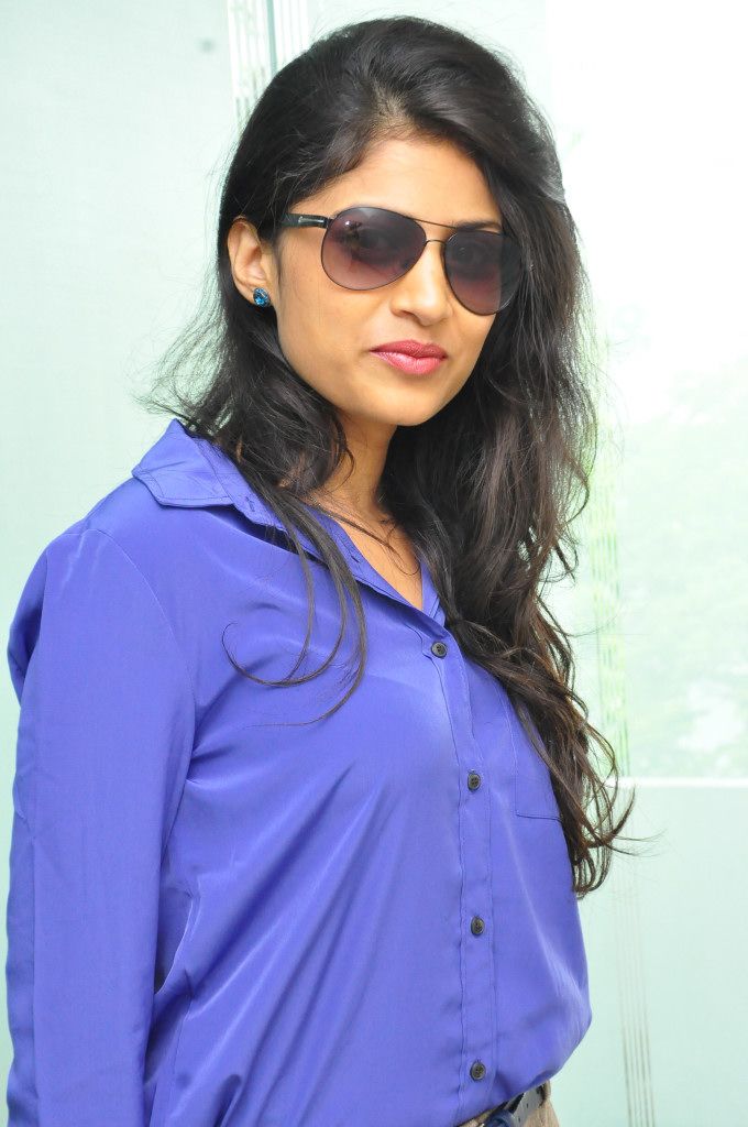 Shweta pandit sensuous stills