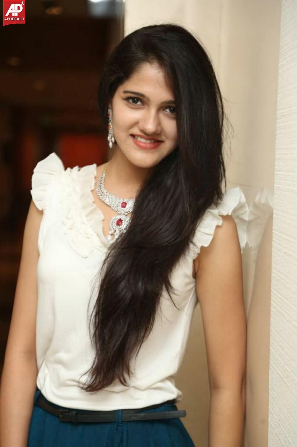 Simran Chowdhary New Stills