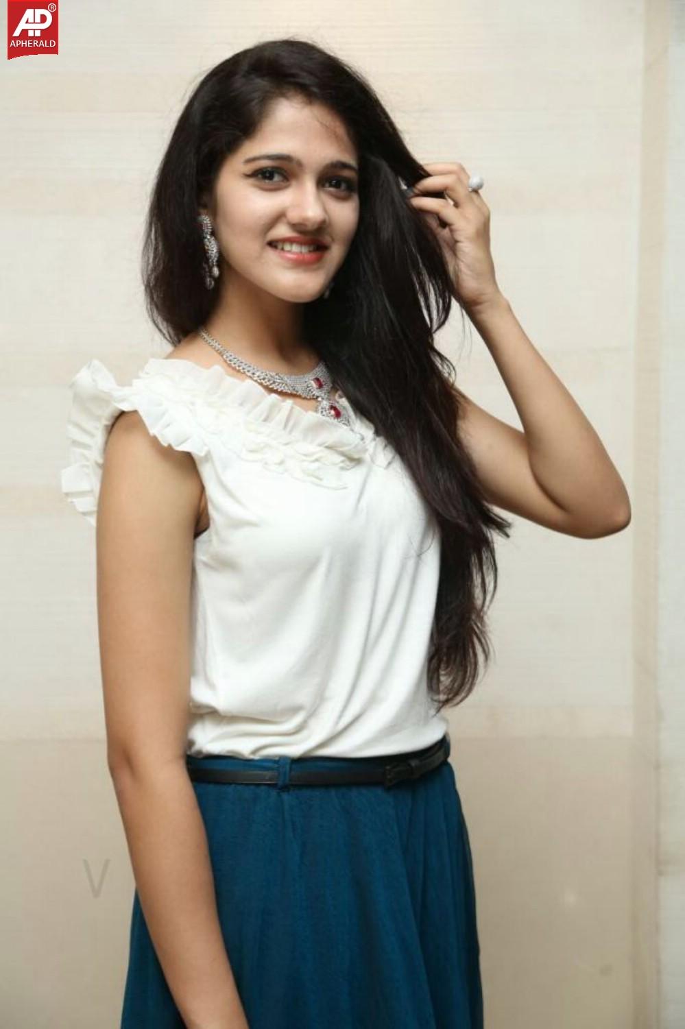 Simran Chowdhary New Stills