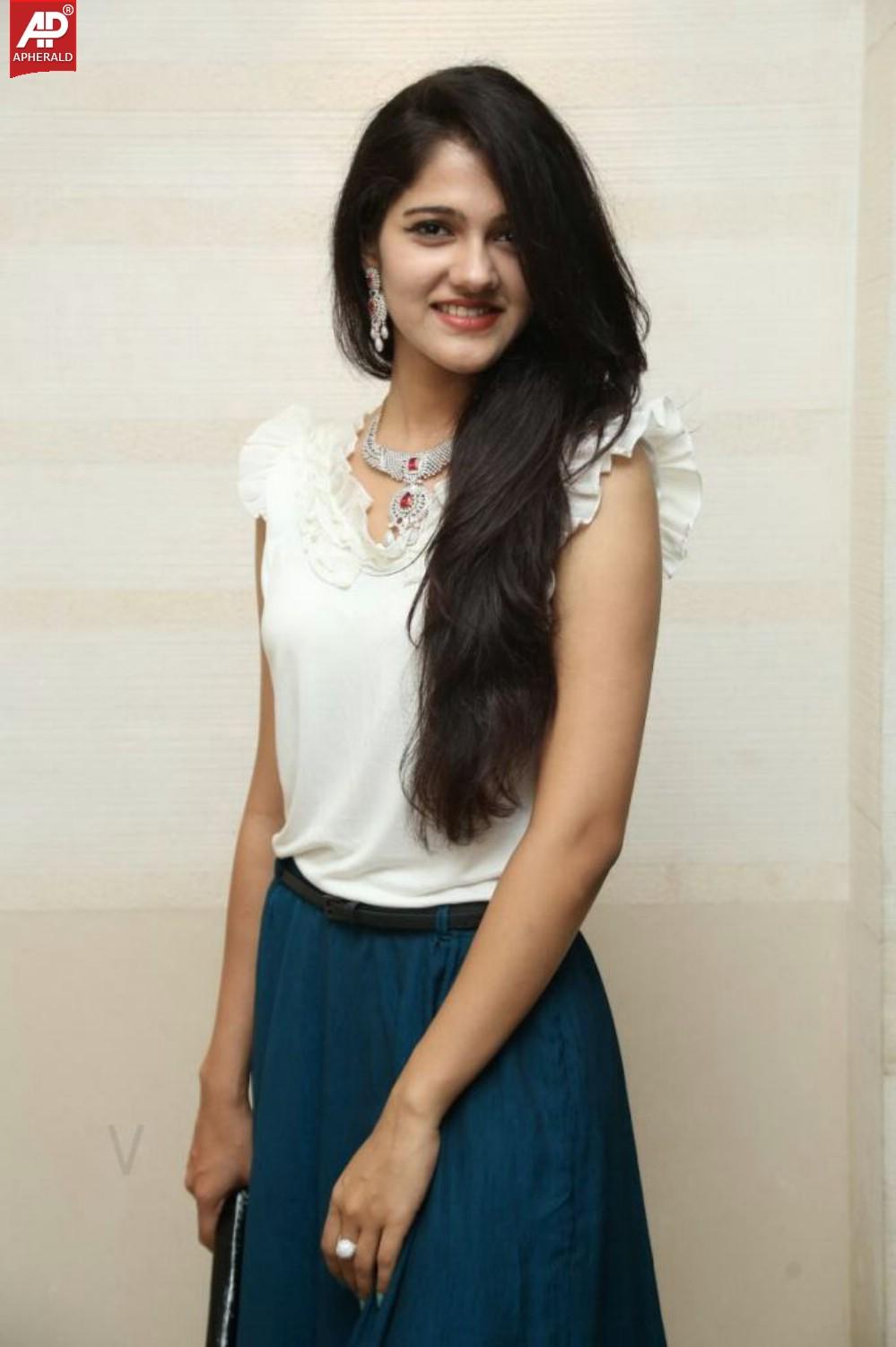 Simran Chowdhary New Stills