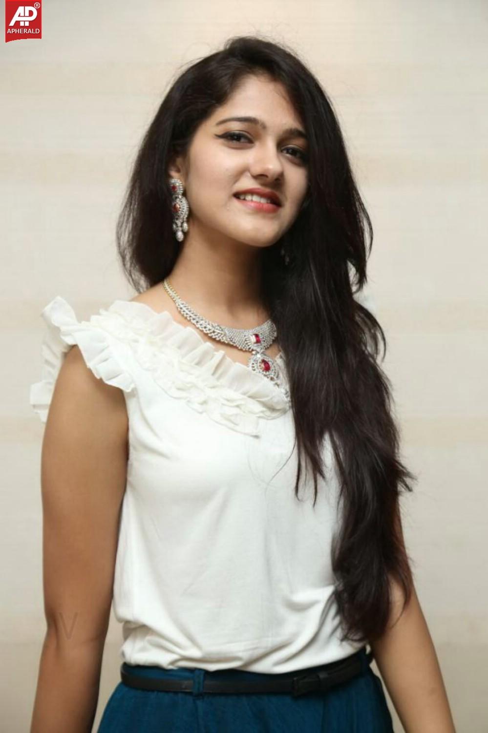 Simran Chowdhary New Stills