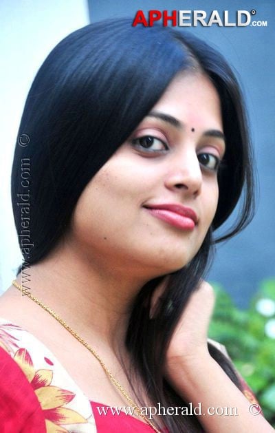 Sindhu Menon Photos