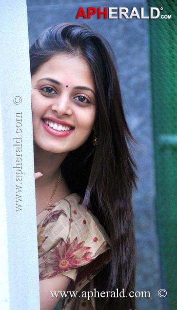 Sindhu Menon Photos
