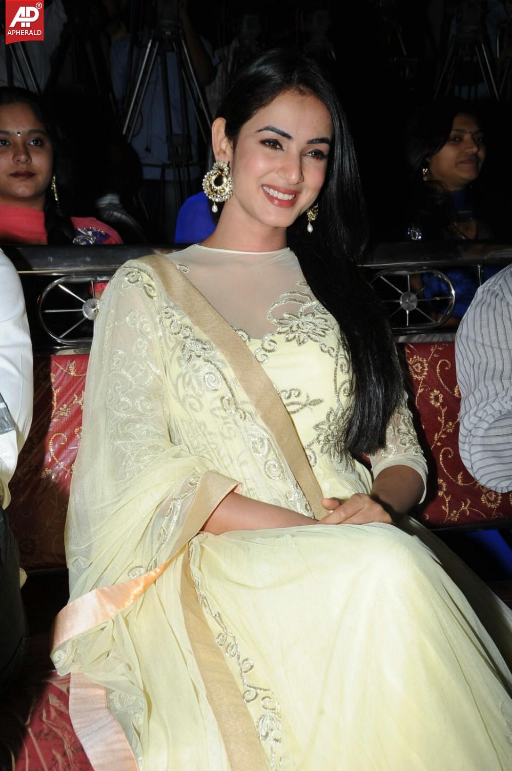 Sonal Chauhan New Gallery