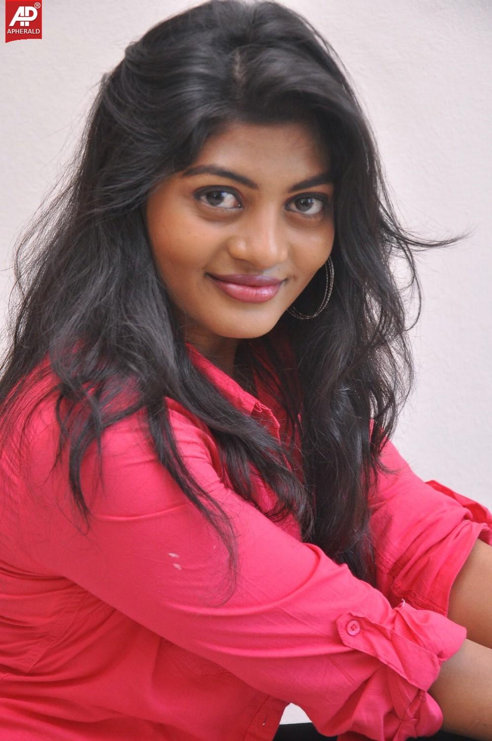 Sowmya Latest Pics