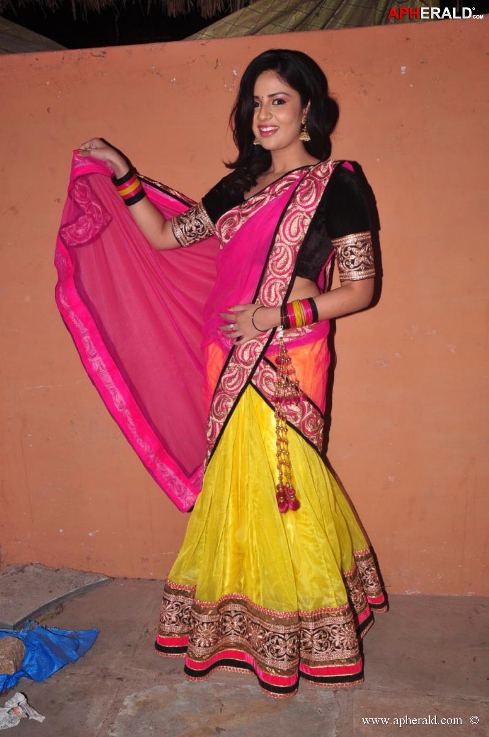 Sri mukhi New Photos