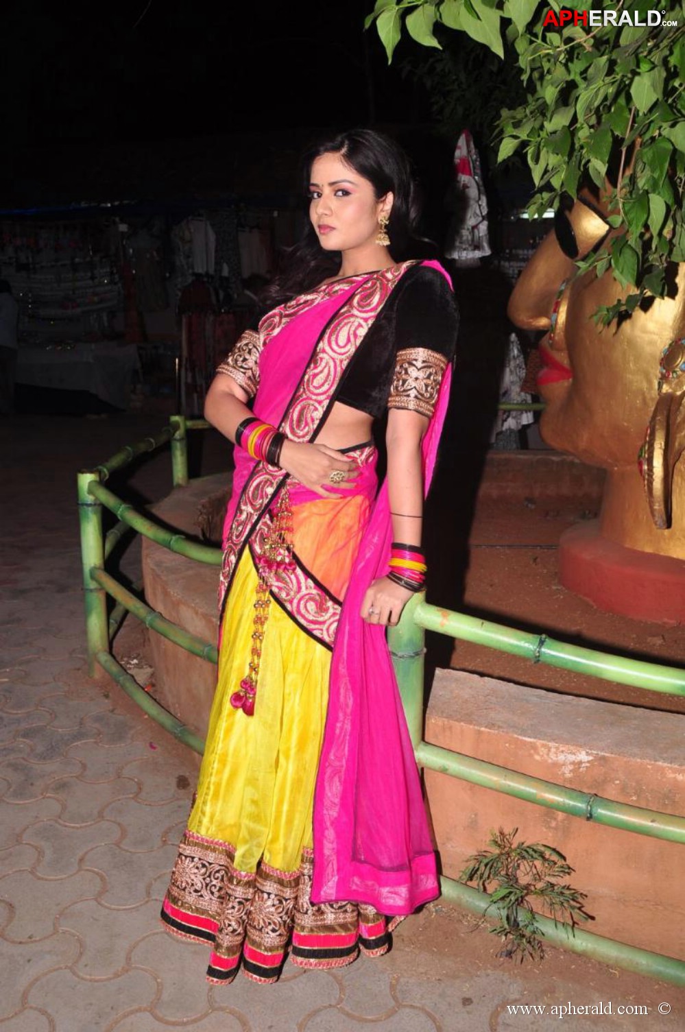 Sri mukhi New Photos