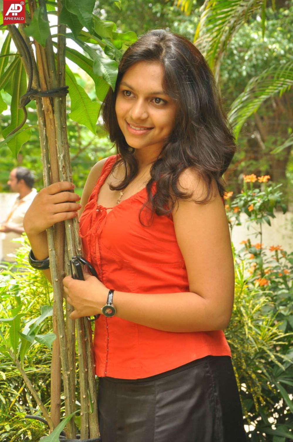 Sri Ramya New Stills