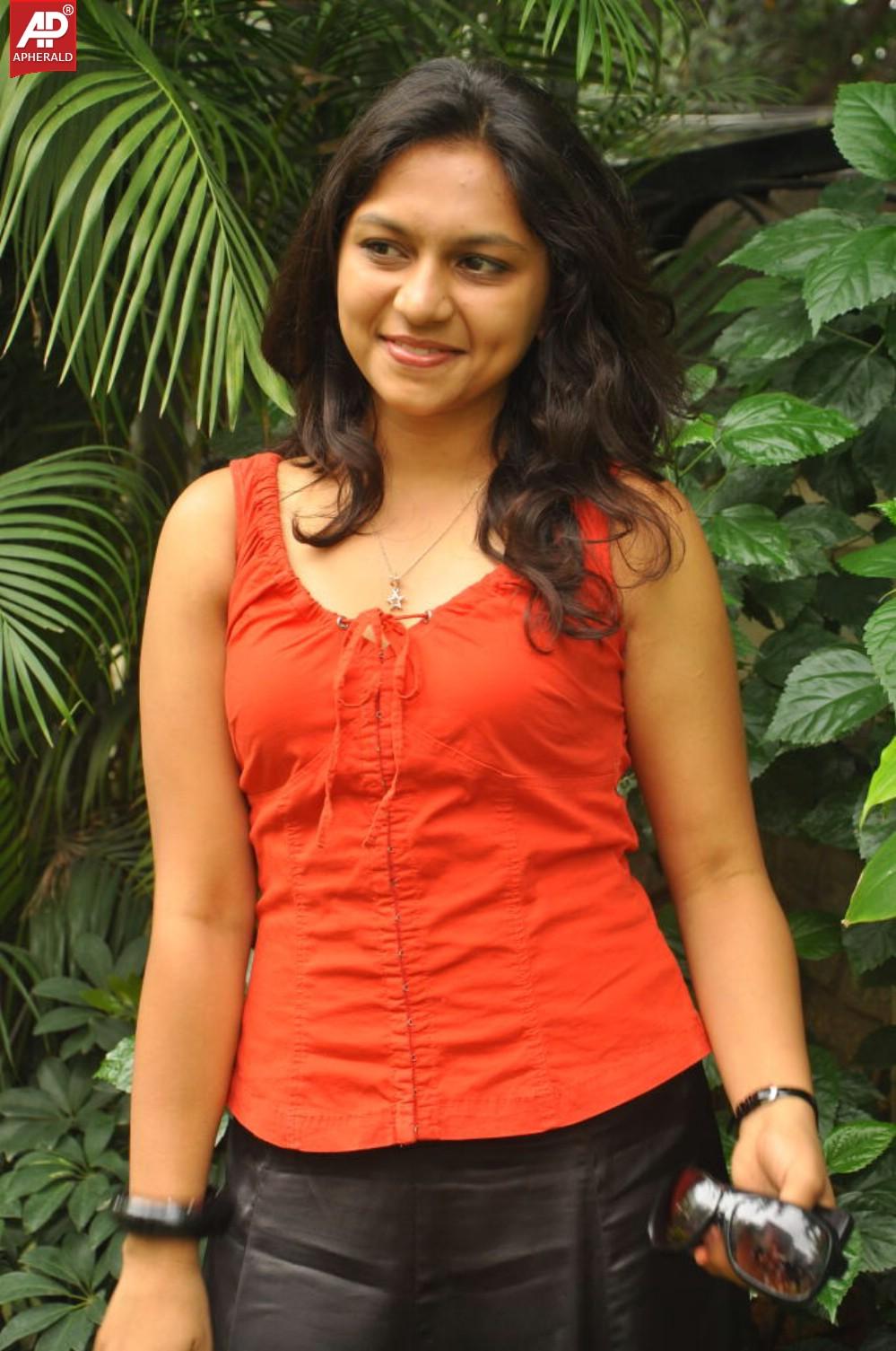 Sri Ramya New Stills