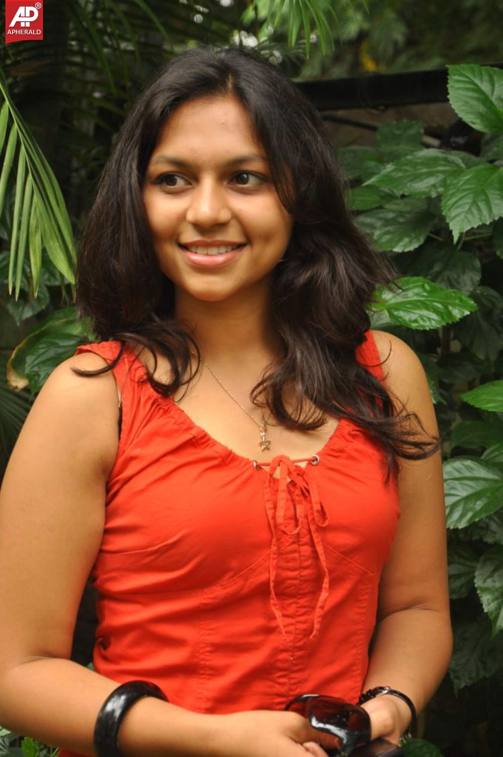 Sri Ramya New Stills