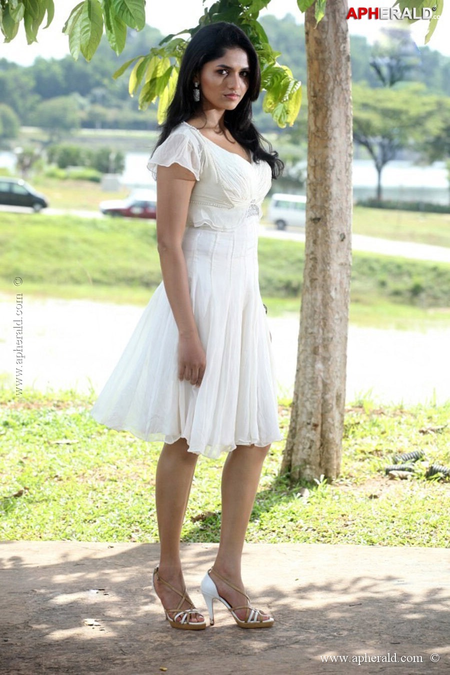 Sunaina Spicy Stills