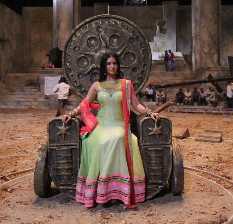 Sunny Leone New Movie Stills