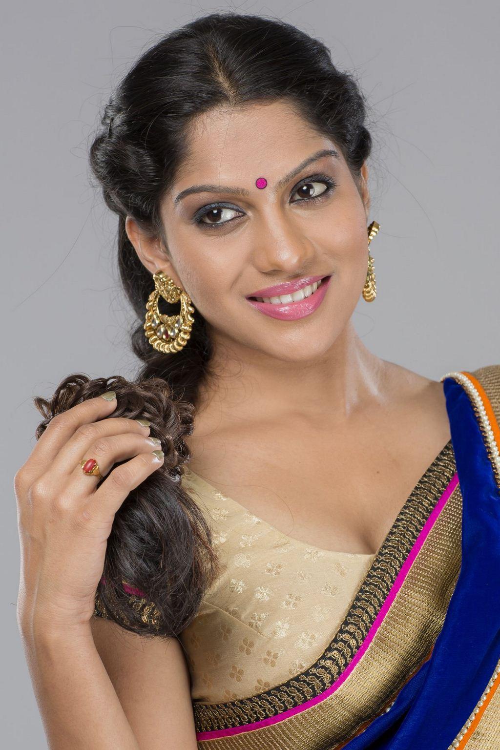 Swasika New Photo Stills