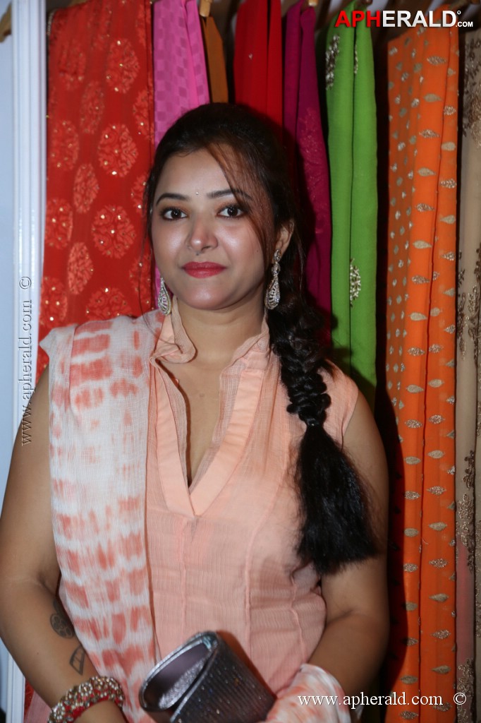 Swetha Basu Prasad Latest Pics