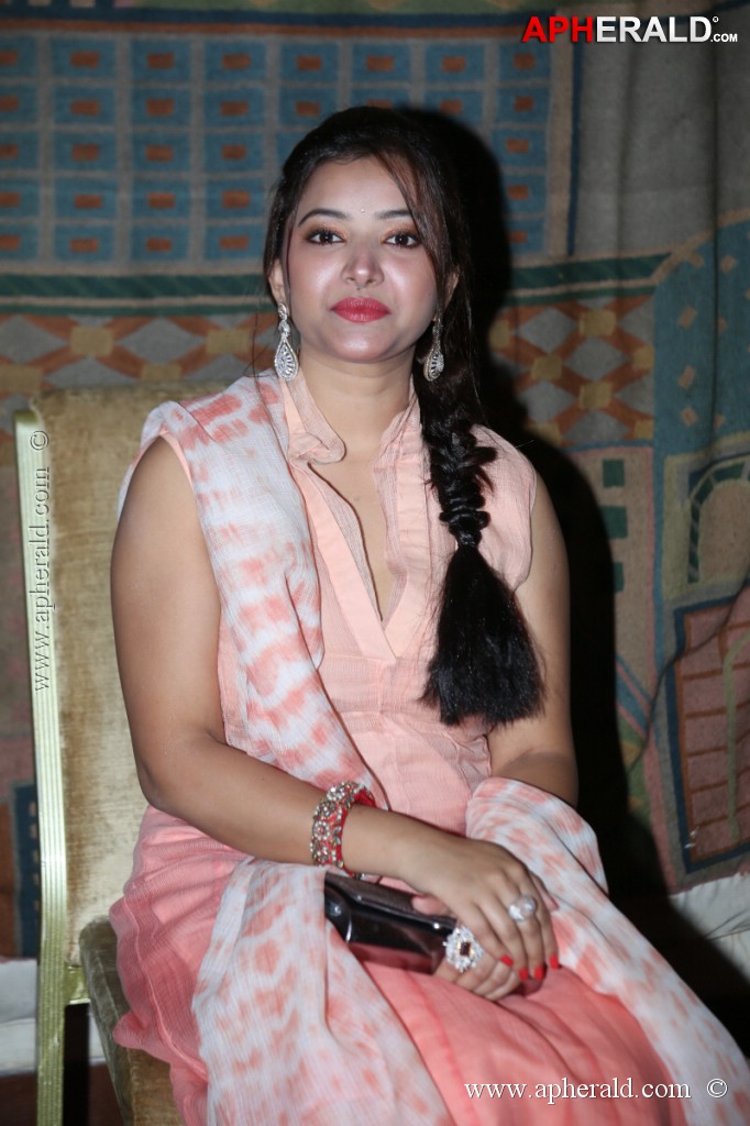 Swetha Basu Prasad Latest Pics