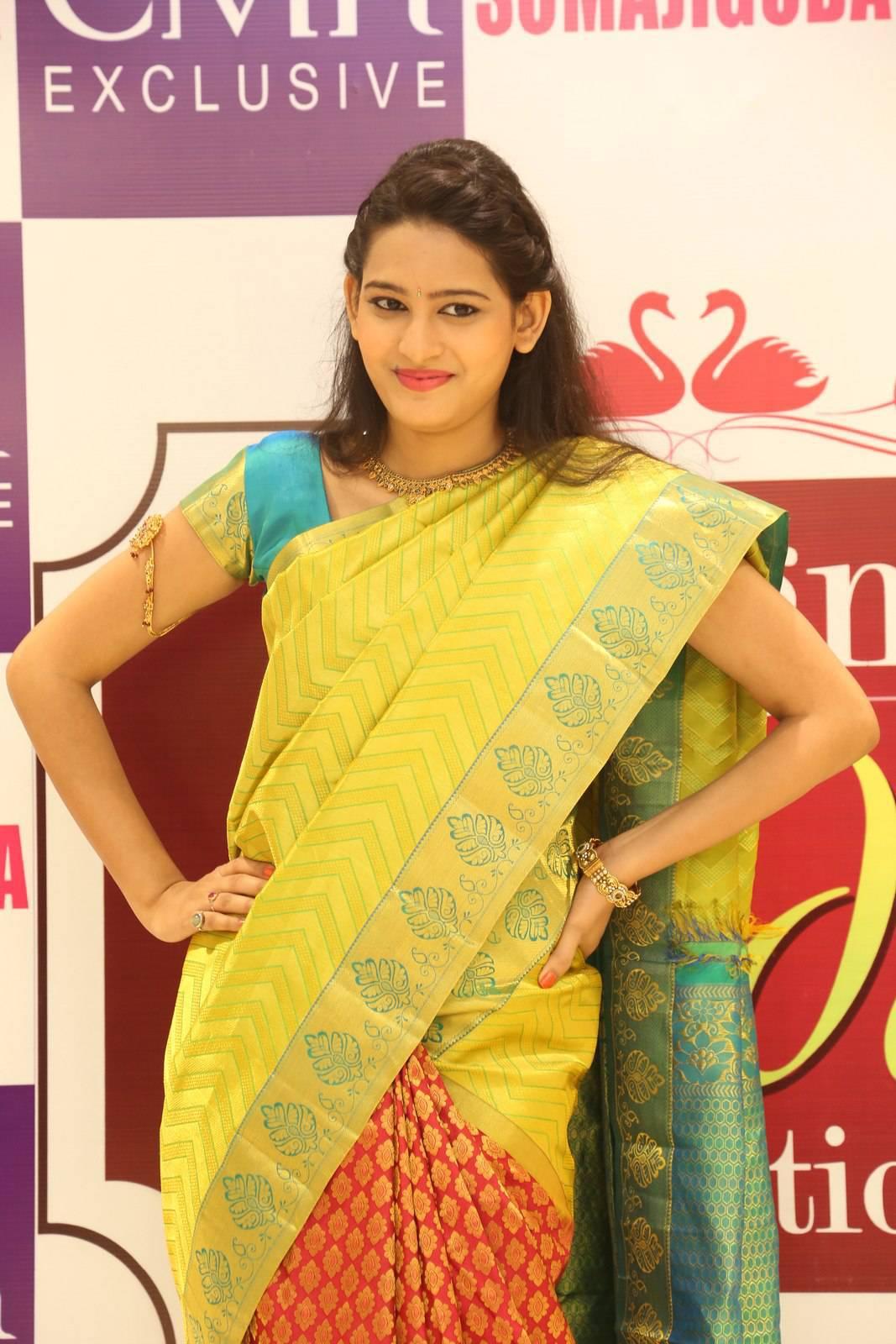 Swetha Jadhav Saree Photos At CMR Designer Bridal Collection