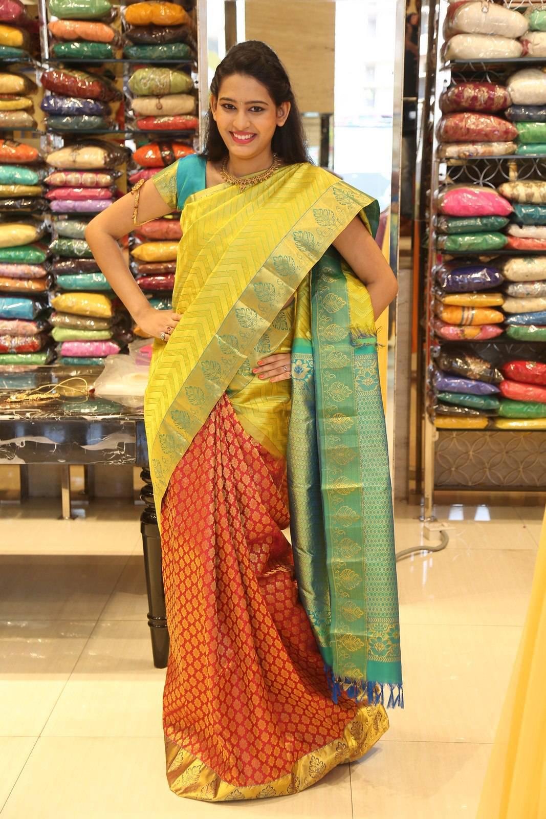 Swetha Jadhav Saree Photos At CMR Designer Bridal Collection